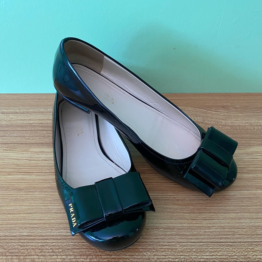 PRADA ballet flats with bow, color black in size Euro 38